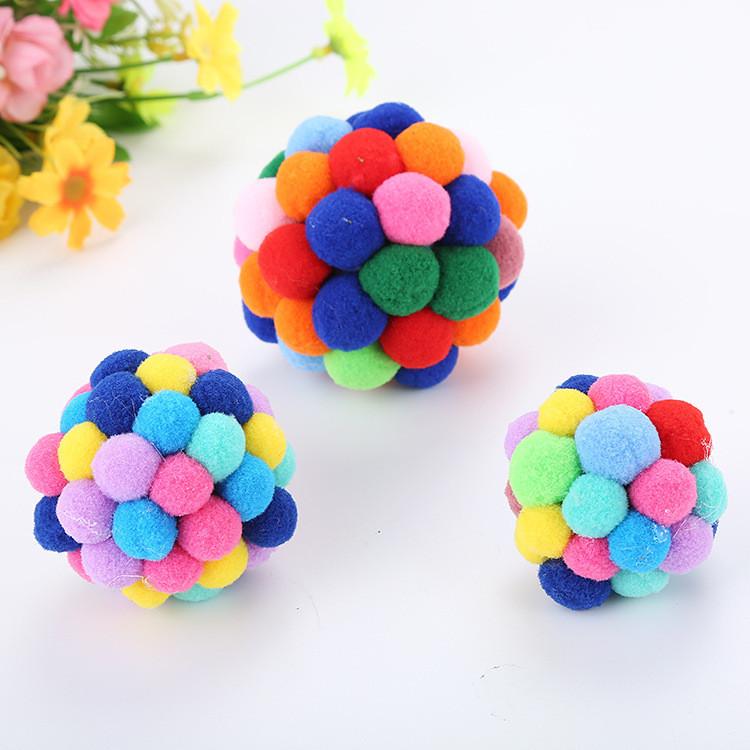 Boule multicolore pour Chats